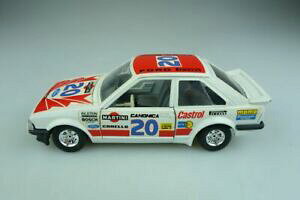 �y���������z�͌^�ԁ@�X�|�[�c�J�[�@�t�H�[�h�}�e�B�[�j�s�����G�X�R�[�g�{�b�N�X120 ford escort xr 3 1980 ralley martini pirelli bburago 124 without box 506527