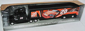 �y���������z�͌^�ԁ@�X�|�[�c�J�[�@nascar�`�[��2007*home depot*�g�j�[�X�`���A�[�g 164nascar hauler team transporter 2007 * the home depot * tony stewart 164