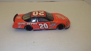 �y���������z�͌^�ԁ@�X�|�[�c�J�[�@tony stewart20 home depot monte carlo ss 2007chevy motorsports authneticstony stewart 20 home depot monte carlo ss 2007 ch