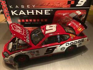 �y���������z�͌^�ԁ@�X�|�[�c�J�[�@kasey kahne 2006dodge dealers 124action diecast car 111,088kasey kahne 2006 dodge dealers 124 action diecast car 111,088