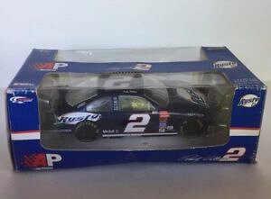 yz͌^ԁ@X|[cJ[@EH[XANV[^[X|[cXP[{bNXrusty wallace 2 action motorsport authentic nascar 124 scale in box