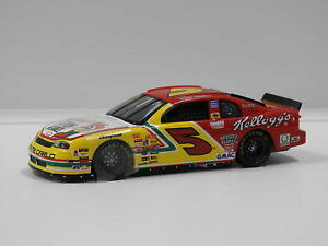 【送料無料】模型車 スポーツカー シボレーモンテカルロケロッグコーンフレークテリー#143 chevrolet monte carlo 1998 kelloggs corn flakes terry labonte 5 revel