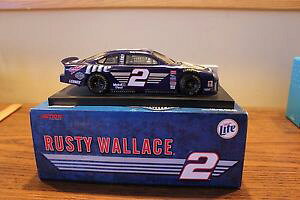 yz͌^ԁ@X|[cJ[@1999EH[X2Cgn[[f[rbh\tH[hg[X_CJXg1999 rusty wallace 2 miller lite harley davidson ford taurus diecast car