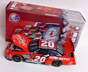 yz͌^ԁ@X|[cJ[@gj[X`[gz[f|XP[tony stewart 20 2004 home depot 124 scale