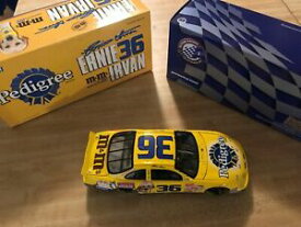 【送料無料】模型車　スポーツカー　アクション12436ダイカストアーニーirvan1999 nascaraction 124 scale 36 ernie irvan pedigree 1999 nascar diecast