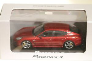 yz͌^ԁ@X|[cJ[@fJ[RN^|VFpi[bhmodel car collector porsche panamera 4 in red unopened