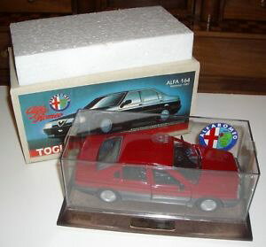 yz͌^ԁ@X|[cJ[@At@I123 togi alfa romeo 164 1987 street red mib rare
