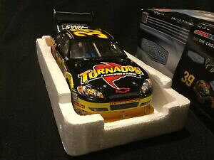 【送料無料】模型車 スポーツカー ライアンニューマン#ダイカストレースカーボックスミントryan man 2010 39 tornados nascar diecast race car 124 mint condition in box