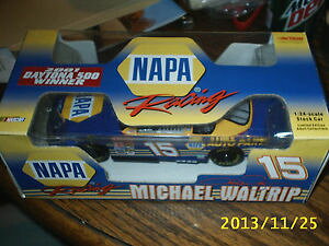 �y���������z�͌^�ԁ@�X�|�[�c�J�[�@�_�C�J�X�gdaytona 500diecast car daytona 500 winner