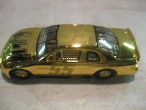 yz͌^ԁ@X|[cJ[@Pj[EHXV{[eJS[hXP[fnascar 55 kenny wallace chevy monte carlo gold 124 scale model rc 1998 dc639