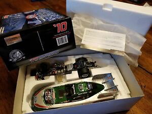 yz͌^ԁ@X|[cJ[@WtH[XX^OXP[john force castrol 25th anniv 2010 mustang funny car 124 scale 1 of 2,593