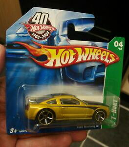 �y���������z�͌^�ԁ@�X�|�[�c�J�[�@�z�b�gford mustang gt�V���[�g�J�[�hhot wheels treasure hunt ford mustang gt short card