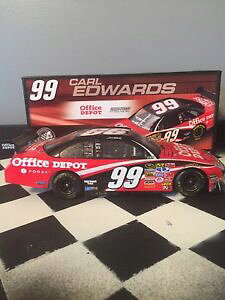 �y���������z�͌^�ԁ@�X�|�[�c�J�[�@�J�[���G�h���[�Y1242008�_�C�J�X�gcarl edwards custom 124 scale 2008 homestead win diecast