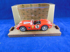 �y���������z�͌^�ԁ@�X�|�[�c�J�[�@�t�F���[�����[�V���O�X�P�[��brumm r94 1960 ferrari 250trs in red hp300 racing 5 scale 143