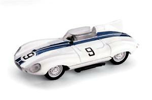 yz͌^ԁ@X|[cJ[@WK[d^CvJjOn1954 brumm 143 r130fjaguar d type le mans cunningham 1954 brumm 143 r130 model