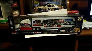 yz͌^ԁ@X|[cJ[@fCAn[gjr2014CIlfCgi500}C[X164dale earnhardt jr 2014 lionel daytona 500 win 164 hauler