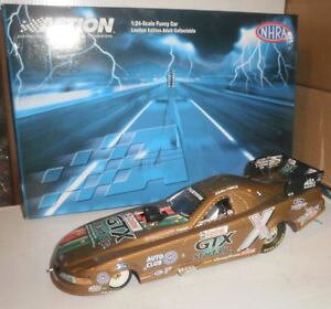 �y���������z�͌^�ԁ@�X�|�[�c�J�[�@�W�����J�[�{���t�@�C�o�[���X�^���Onhra john force 2006 castrol gtx carbon fiber mustang 12,004