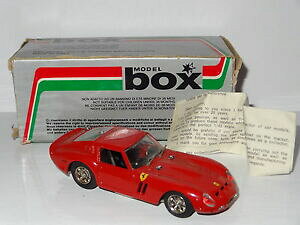 yz͌^ԁ@X|[cJ[@f{bNXC^AtF[model box italy ferrari gto 62 8401