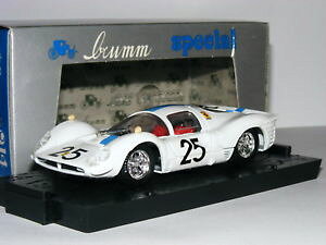 �y���������z�͌^�ԁ@�X�|�[�c�J�[�@�t�F���[�����}�����G�hbrumm s014 ferrari 330 p4 nart 1967 le mans 25 ltd ed 143