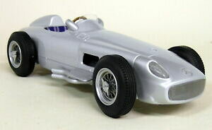 yz͌^ԁ@X|[cJ[@iscale 118ZfXxcw196 f1 195455fJ[iscale 118 scale mercedes benz w196 f1 195455 silver resin model car