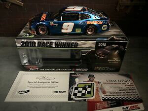 yz͌^ԁ@X|[cJ[@GIbggLYOTCA[Nchase elliott watkins glen win sunenergy1 blue liquid color autographed arc