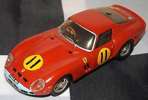 yz͌^ԁ@X|[cJ[@tF[ObhEbhOnqmX^WAzCg^ferrari 250 gto goodwood tt 1963 graham hill amr nostalgia one 143 white metal