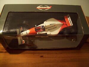yz͌^ԁ@X|[cJ[@}N[vW[~JnbLl118 mclaren peugeot mp49 mika hakkinen 1994