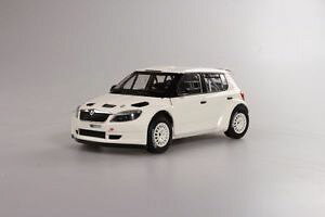 yz͌^ԁ@X|[cJ[@VR_t@rAabrex skoda fabia ii fl s2000 2010 118 118xab604e