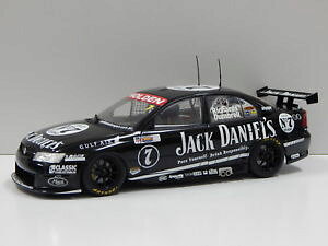 【送料無料】模型車 スポーツカー ホールデンコモドールパーキンスモータースポーツリチャーズ#カール118 holden vz commodore perkins motorsport richards amp; dumbrell 2006 7 carl