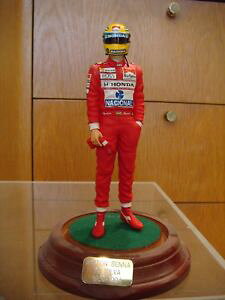 �y���������z�͌^�ԁ@�X�|�[�c�J�[�@�Z�i�^�o�R�J���[�����Olimited edition aryton senna commemorative figurines with full tobacco livery