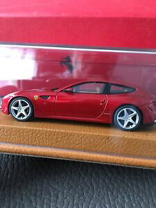 �y���������z�͌^�ԁ@�X�|�[�c�J�[�@�t�F���[��ff 143 mr 143bbr looksmart�f�B�[���[���f��ferrari ff 143 mr 143 no bbr looksmart dealer model