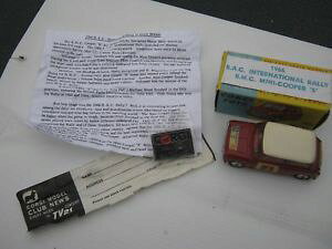 yz͌^ԁ@X|[cJ[@R[M[T[~jtbV{bNXcorgi 333 original sun rally mini all original light wear in flash worn box