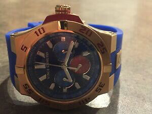 �y���������z�r���v�@�r���X�}�X�^�[�J���t�������Y�E�H�b�`huge vince camuto the mastervc1010blrg colorful mens multifunction watch