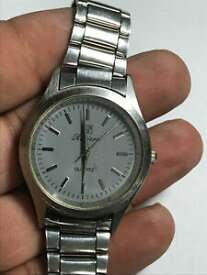 【送料無料】腕時計　メンズシルバーストーンリビエラアナログウォッチmens silver tone riviera analog watch