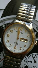 【送料無料】腕時計　クォーツメンズトーンバッテリーwaltham classics quartz 2 tone mens wrist watch runs battery day date