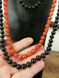 【送料無料】アクセサリー　ネックレスノワールアンブルneufs 2 sautoirs en perles de verre 1 noir et 1 couleur ambre