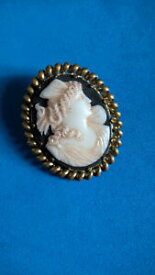 【送料無料】アクセサリー　ネックレスヴィンテージブローチvintage broche opaline tchcoslovaquie