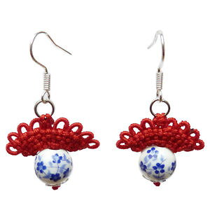 �y���������z�A�N�Z�T���[�@�l�b�N���Xboucles doreilles ventail rouge et porcelaine petites fleurs bleues