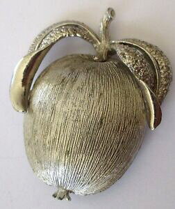 yzANZT[@lbNXOfxAWFgre[Wu[`[tgrande belle broche bijou vintage couleur argent pomme travaill relief 644