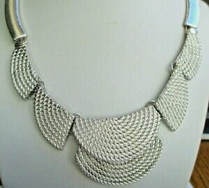 yzANZT[@lbNXRA[AWFgre[Wcollier articul plastron semi rigide couleur argent bijou vintage rglage 5257