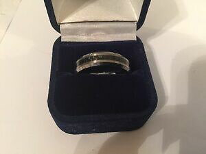 �y���������z�A�N�Z�T���[�@�l�b�N���X�^���O�X�e�������O�\�[�Z�[�W�_�[�N�O���[��6mm anillo de acero de tungsteno verde oscuro cz embutido aniversario de bodas