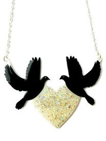 【送料無料】アクセサリー　ネックレスホワイトカラーnegro aves collar blanco con brillantes iridiscente coraznbastante brillante amor