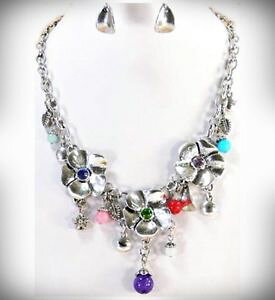 �y���������z�A�N�Z�T���[�@�l�b�N���X�W�����[jolie parure fleur boucles d�foreilles et collier strass, perles bijoux fantaisie