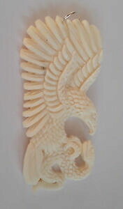 �y���������z�A�N�Z�T���[�@�l�b�N���X�N���G�C�V�����G�O���i�o�z���C��agnes creations pendentif aigle rapace et serpent navajo os sculpte main
