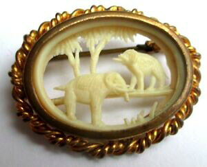 yzANZT[@lbNX[tre[Wu[`broche ancienne ajoure grave lphants en relief bijou vintage couleur or 545