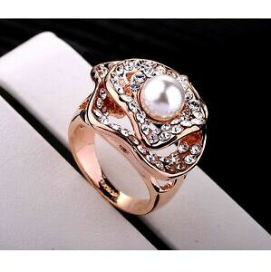 �y���������z�A�N�Z�T���[�@�l�b�N���X�S�[���h�p�[�������Oelegante lujoso mujer anillo de perla oro 75018krgp compromiso idea regalo