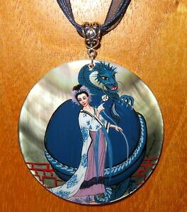 yzANZT[@lbNXVFy_ghSVAfBcolgante de concha g barbier dama con un dragn firmado original ruso pintado a mano