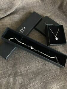 yzANZT[@lbNXj[[NuXbglbNXy_gzCgNX^zCgS[hVo[quinto nyc collar colgante y pulsera con cristales blanco oro blanco y pl