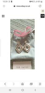 yzANZT[@lbNXebhx[J[sNS[hhbvted baker oro rosa pendientescristal y perla gotas de gema