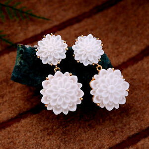 �y���������z�A�N�Z�T���[�@�l�b�N���X�S�[���f���C�������O�z���C�g���g���t�����[pendientes pendientes dorado dos grande flor blanco resina retro matrimonio xx21